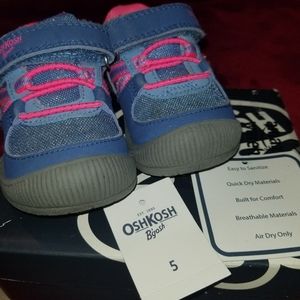 Oshkosh B'gosh Size 5 Girls Velcro Sneakers Shoes